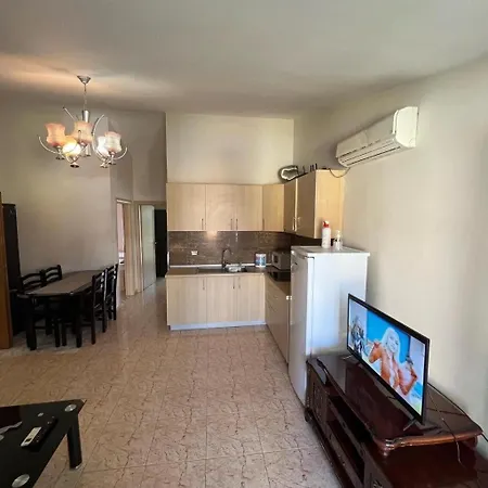 아파트 Family In *