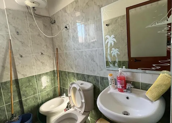 Apartment Family In *