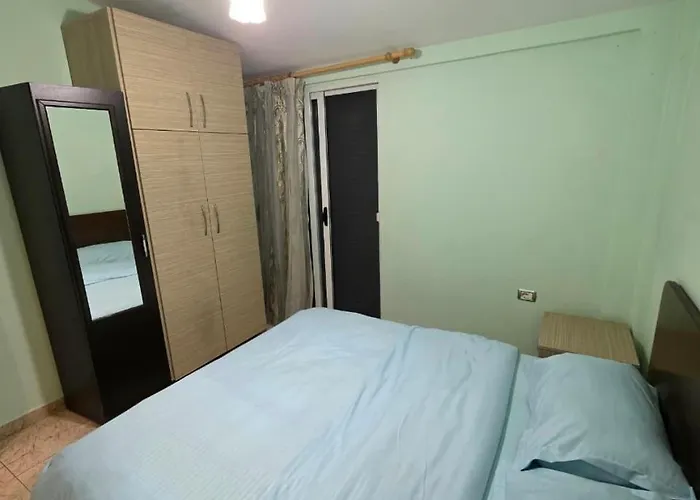 Family In * Golem (Tirana)