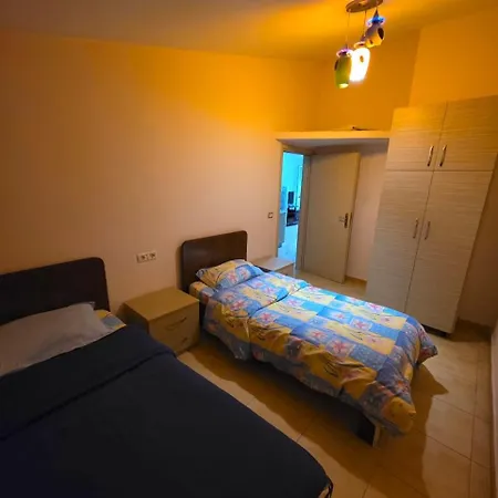 Family In Apartman Golem